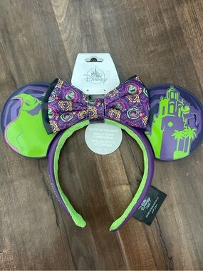 Disney Oogie Boogie Glow-in-the-Dark Purple & Green Ear Headband removable bow